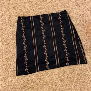 Embroidered skirt
